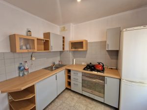 Pārdod 3 istabu dzīvokli Skultē, priežu meža ielokā — foto 3