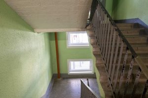 Pārdod 3 istabu dzīvokli Skultē, priežu meža ielokā — foto 6