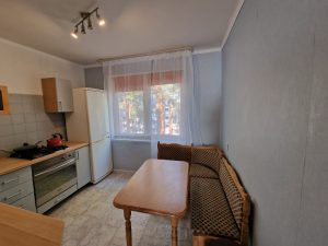 Pārdod 3 istabu dzīvokli Skultē, priežu meža ielokā — foto 32
