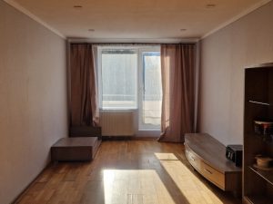 Pārdod 3 istabu dzīvokli Skultē, priežu meža ielokā — foto 33